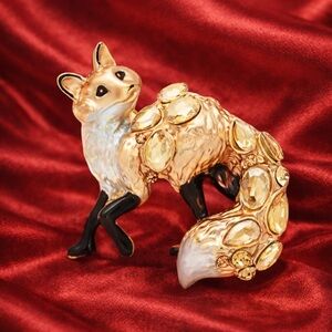 Champagne Fox Gold Crystal Brooch